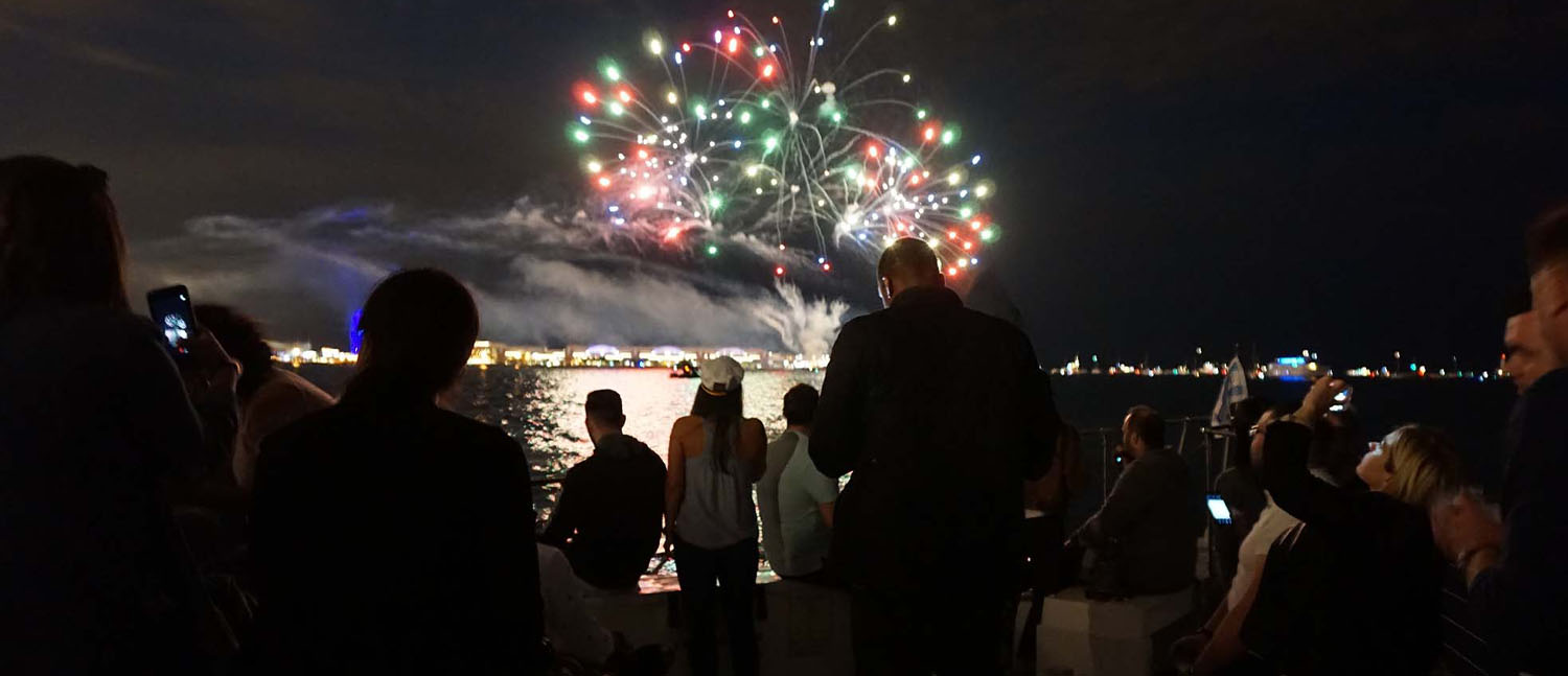 Navy Pier Fireworks Chicago yacht cruises